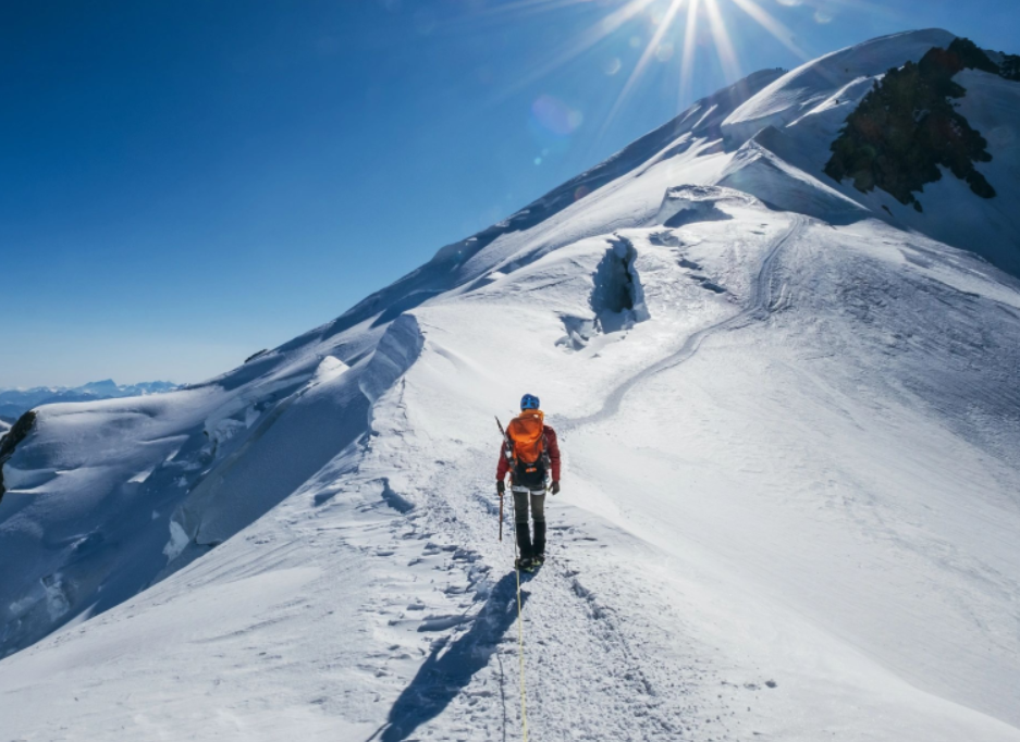 Hiking in Snow| Cap Puckhaber Hiking Blog