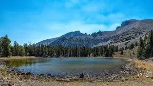 The Adventurer’s Guide to Stella Lake